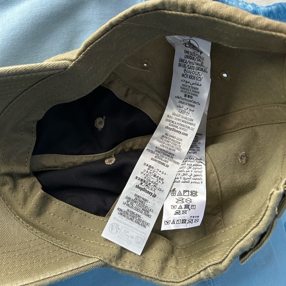 Disney World Hat - Picture 3 of 3